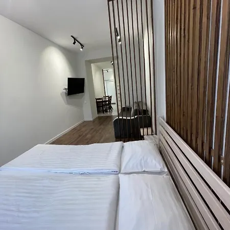 фурманська, 3 Apartment