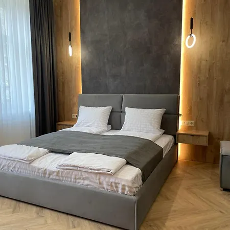 фурманська, 3 Apartamento *